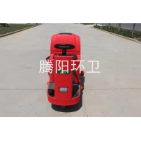 駕駛式洗地機使用注意事項